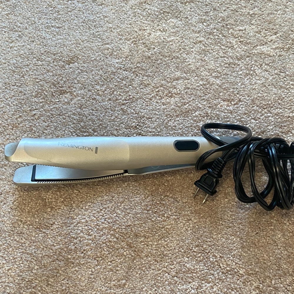 Remington Silver Hair Styling Tool